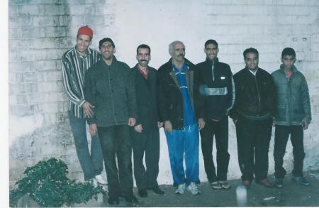 c moi avec mon pere a droite et mes amis